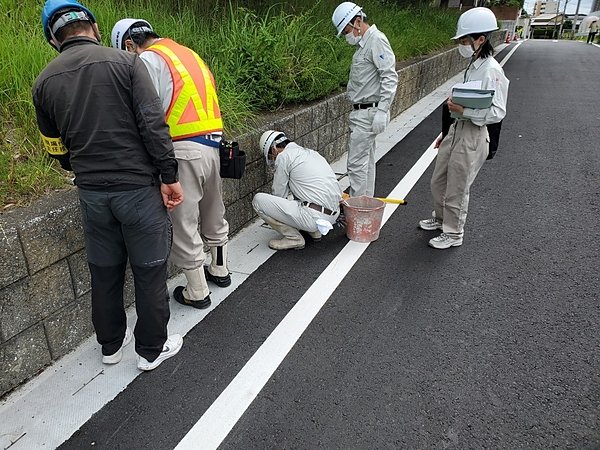 道路改築工事　検査の画像