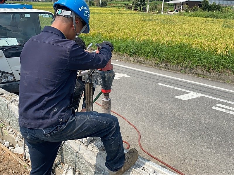 福岡県行橋市　ﾌｪﾝｽ　ｺｱ抜き