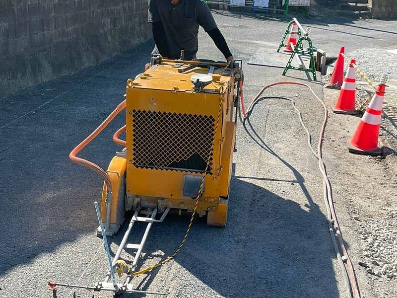 福岡県中間市　ｶｯﾀｰ工事　舗装切断