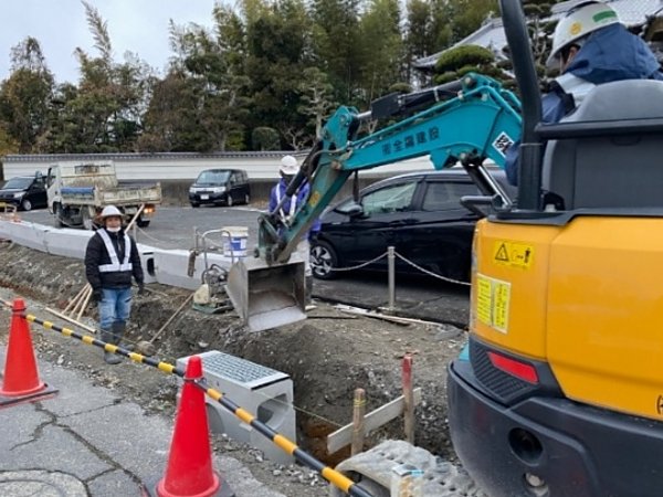 医生ヶ丘1号線歩道バリアフリー化整備工事　着工の画像